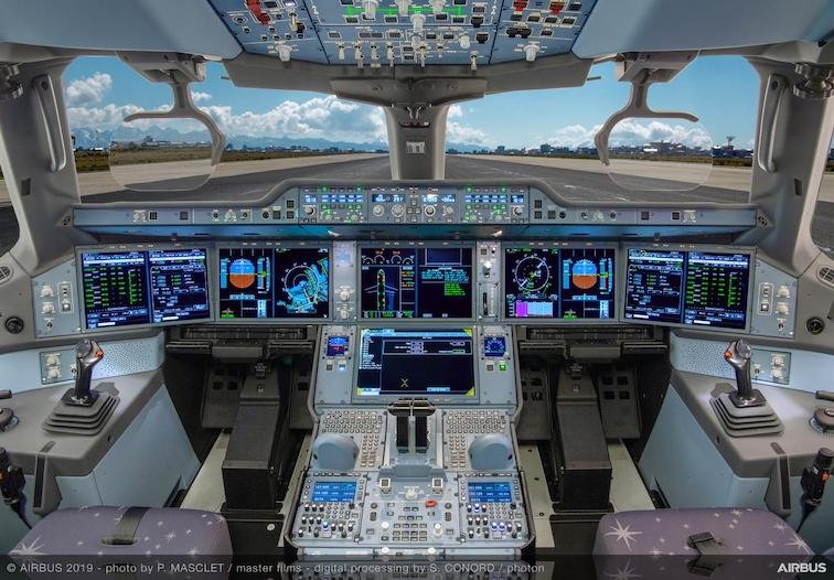 A350 cockpit HUD (1)